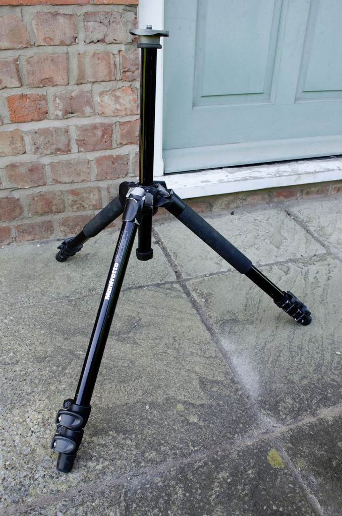 Manfrotto 290 Professional Tripod with canvas carry bag. Good used condition.