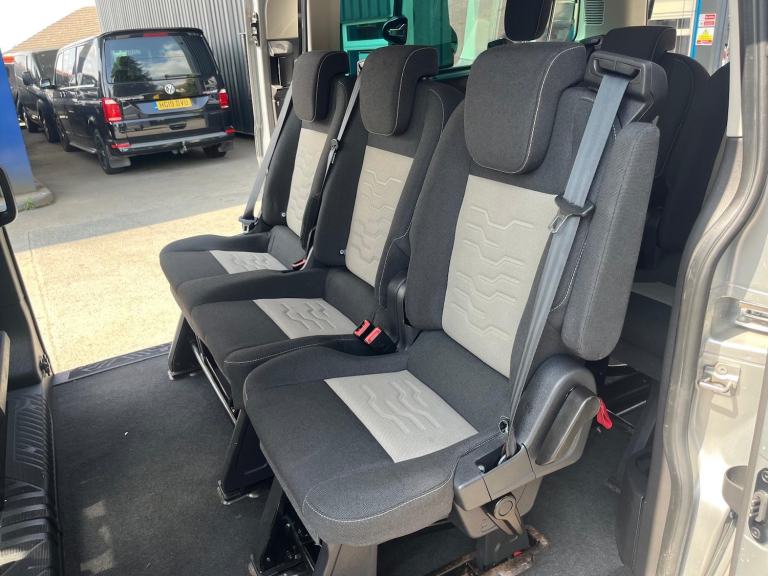 Ford Tourneo Custom 2.2 TDCi 155ps 8 Seater Limited 65,000 Miles Minibus No Vat