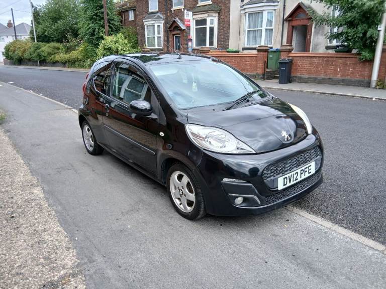 Peugeot, 107, Hatchback, 2012, Manual, 998 (cc), 3 doors