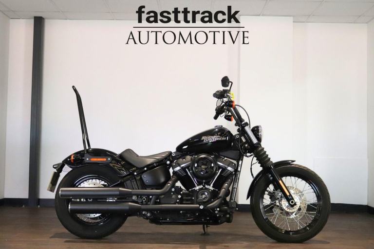 HARLEY DAVIDSON FXBB STREET BOB 1745 2018