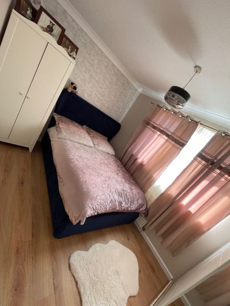 2 bedroom house for rent