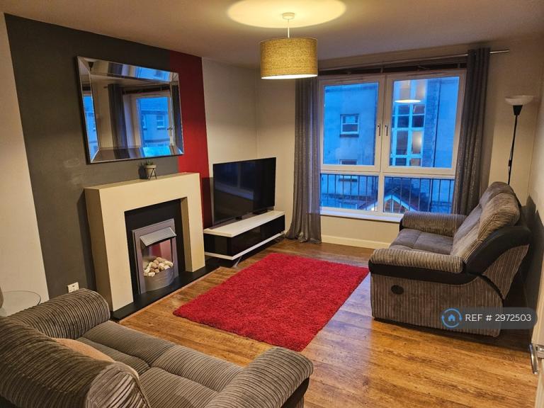 2 bedroom flat in South College Street, Aberdeen, AB11 (2 bed) (#2972503)