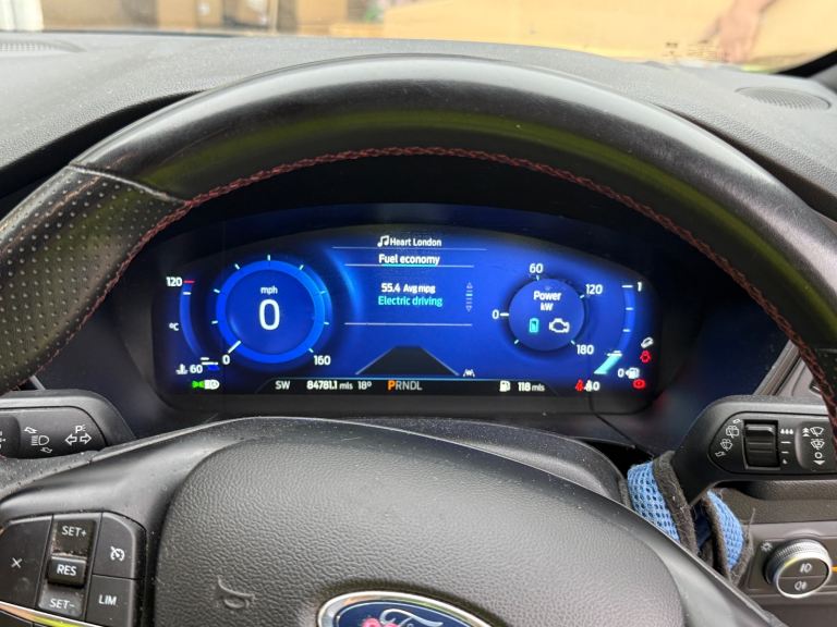 Ford, KUGA, Hatchback, 2022, Other, 2496 (cc), 5 doors