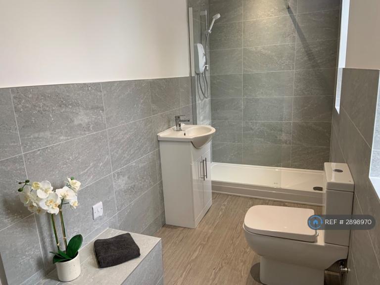 1 bedroom flat in Marlborough Road, Sheffield, S10 (1 bed) (#2898970)
