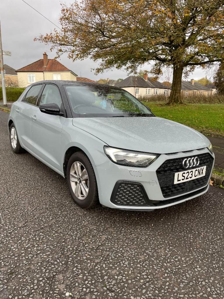 Audi A1 Technik 25 tfsi 5 door hatchback in grey with black roof / 40837 miles / long mot