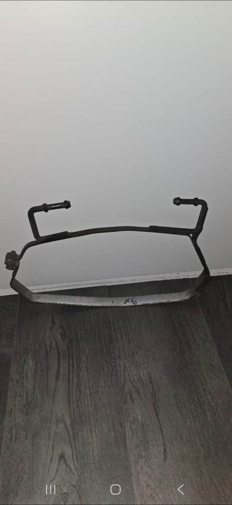 Mini r50 exhaust holder 