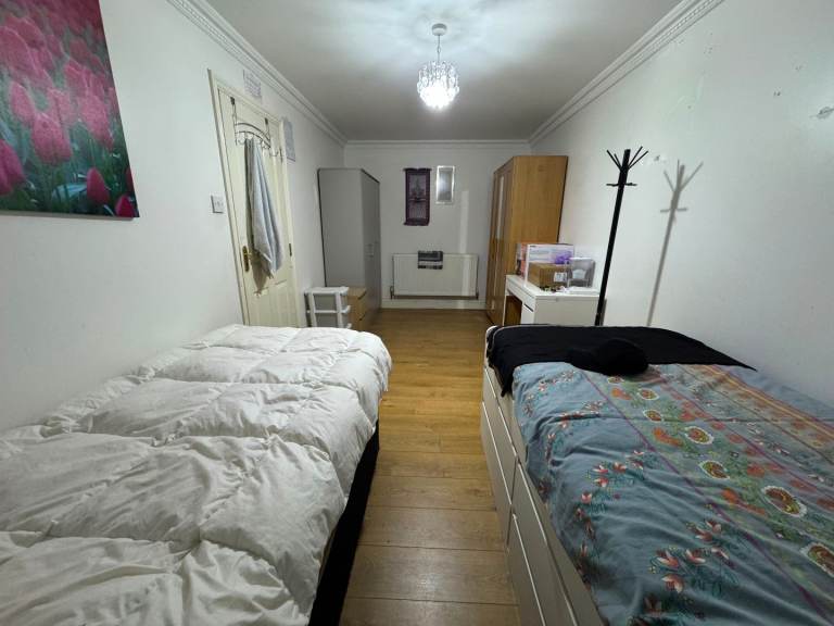 Shared Accommodation for Men Only