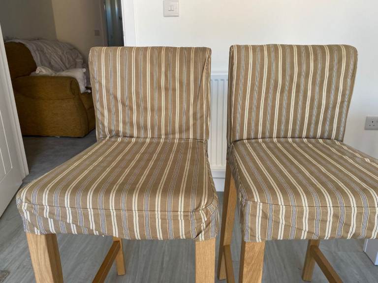 Breakfast bar stools 