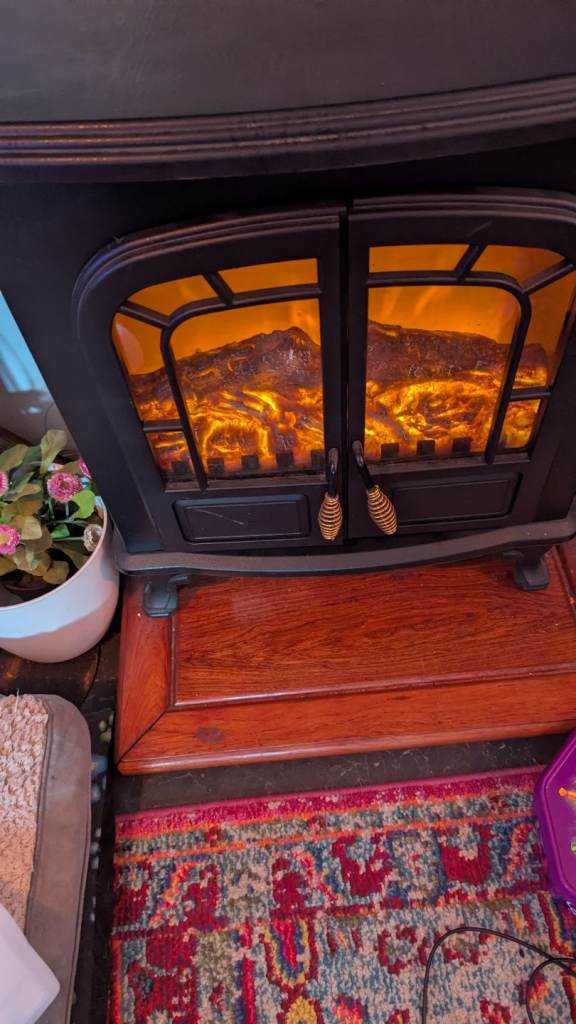 Livio log effect electric fire