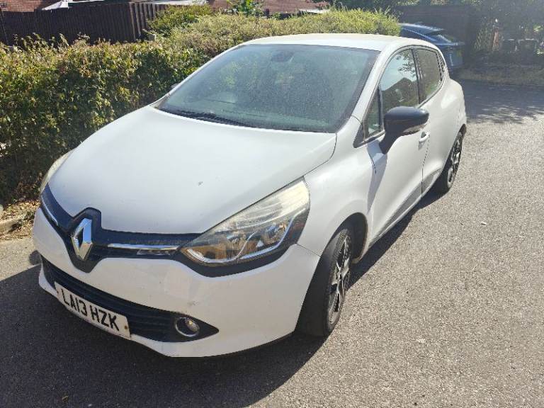 Renault, CLIO, Hatchback, 2013, Manual, 898 (cc), 5 doors