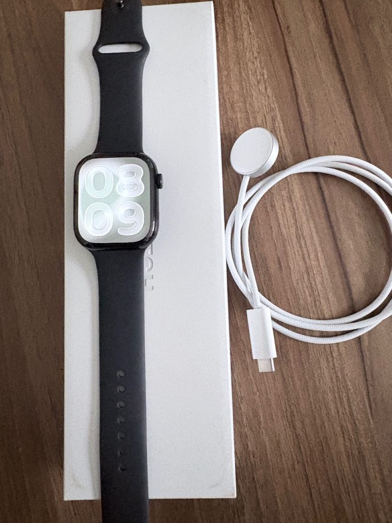 Apple Watch Series 11 46mm (excellent)