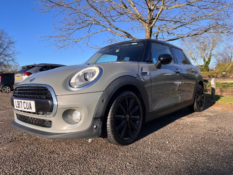2017 MINI Cooper 1.5 Petrol – CHILI II Pack – Moonwalk Grey – Extensive History