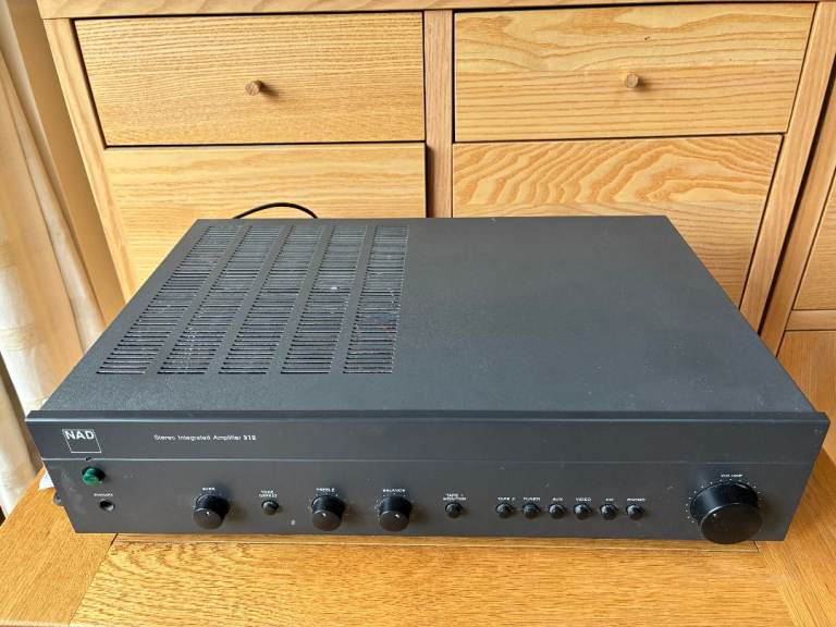 NAD 312 Stereo Integrated Amplifier - quality equipment but repair needed, hence rock bottom price