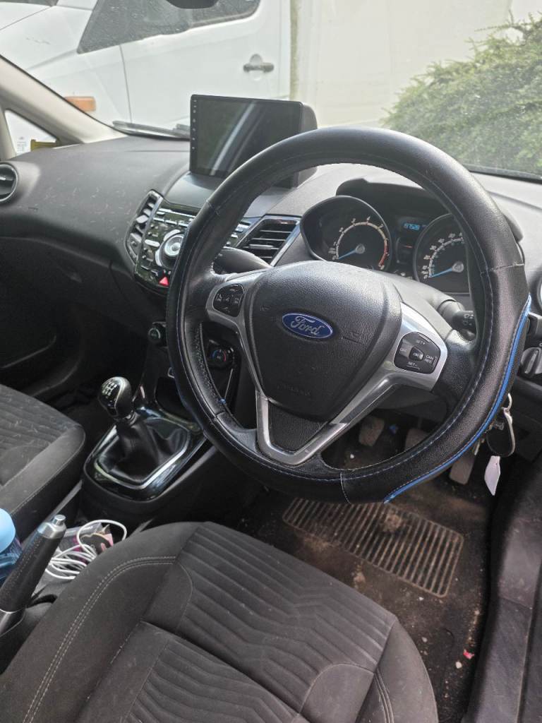 Ford, FIESTA, Hatchback, 2013, Manual, 998 (cc), 5 doors £1000 ono