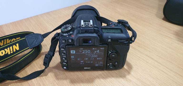 Nikon D7500 + 18-140mm VR Lens – ONLY 6,912 Shutter Count – Boxed