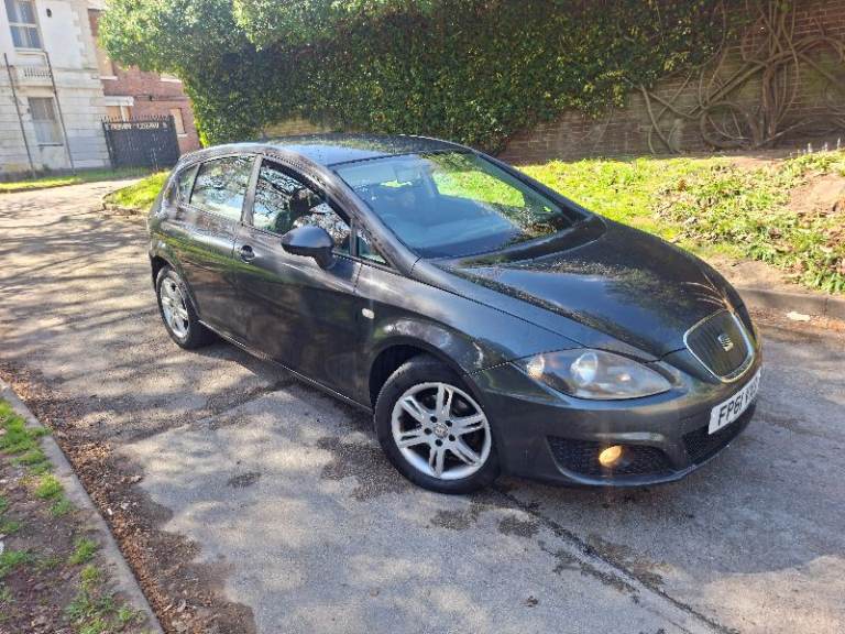 2011 Seat leon 1.6 tdi 1 owner £20 yr tax