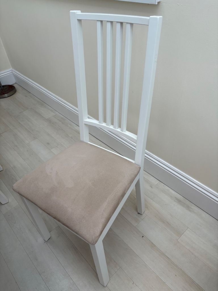 Dining Table and Chairs 