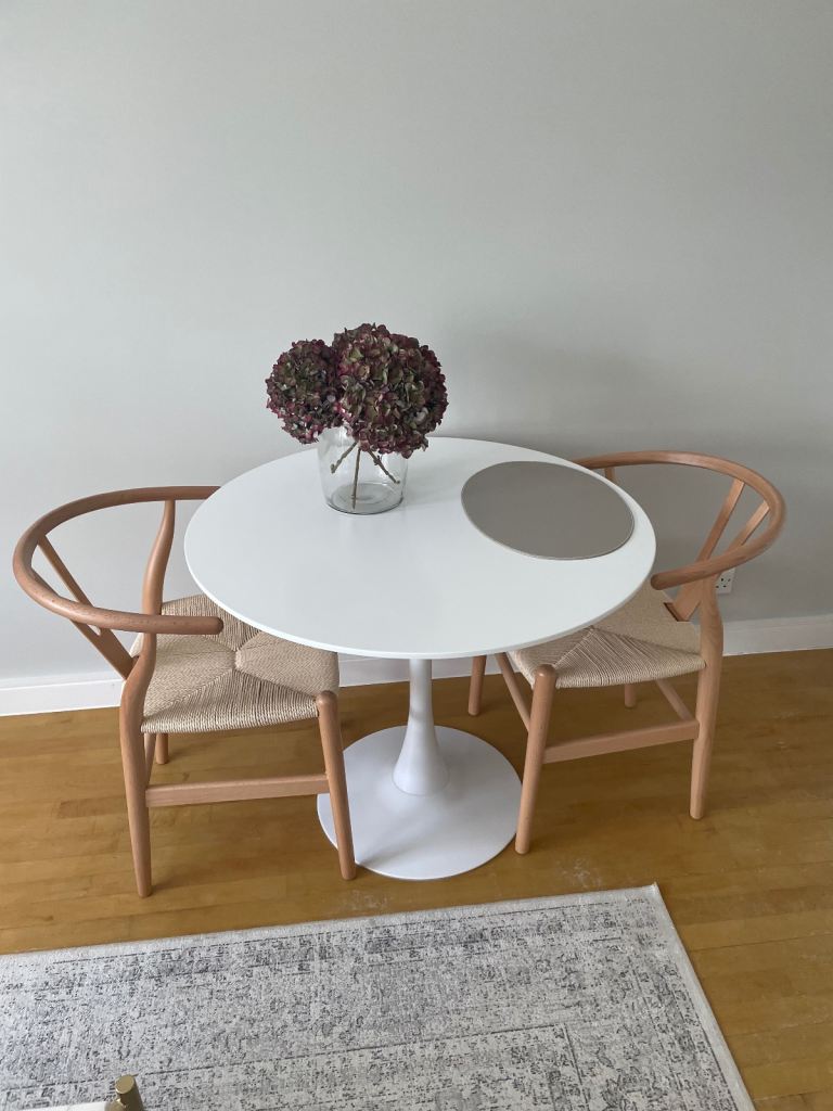 Round Dining Table - White
