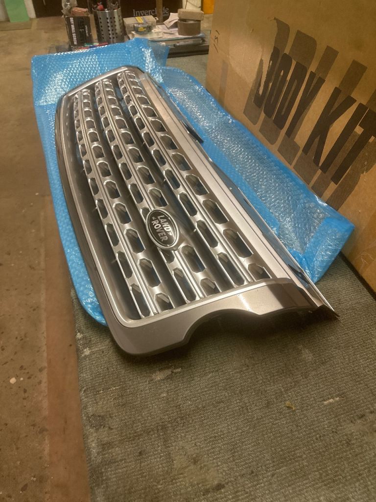 Range Rover Vogue front  grill 