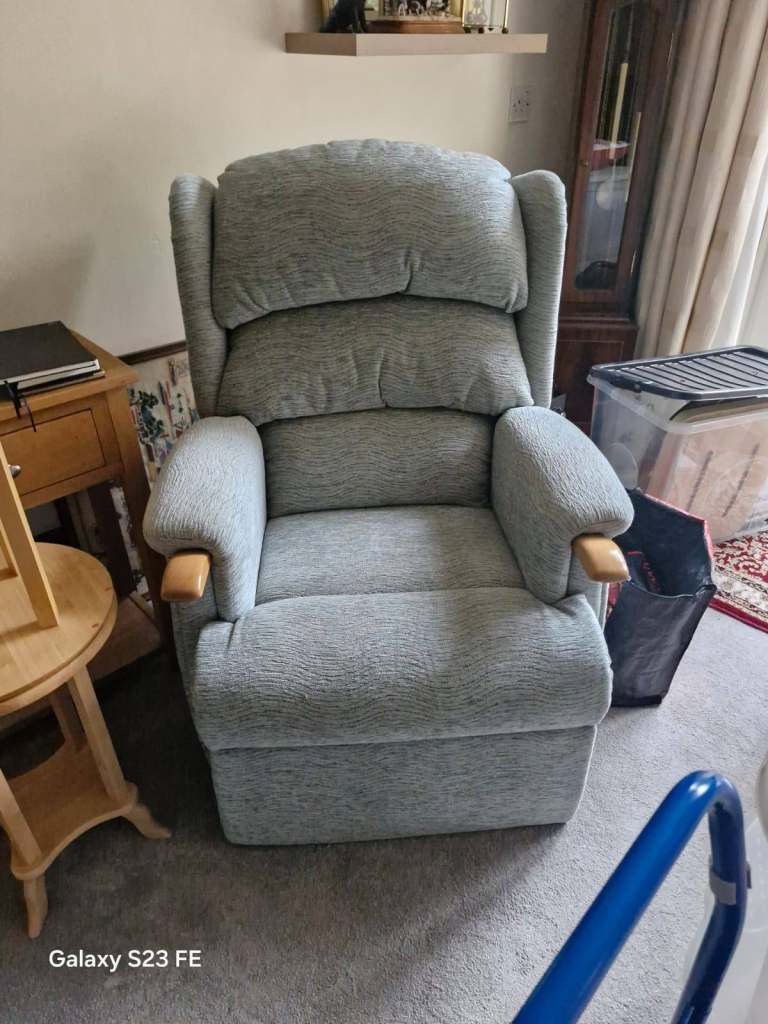 HSL rise and fall chairs