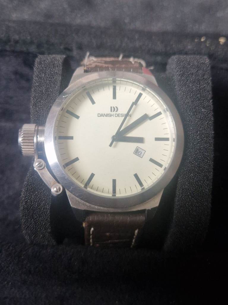 ​Danish Design iQ15Q711 | Minimalist Men’s Watch | Cream Dial & Brown Leather