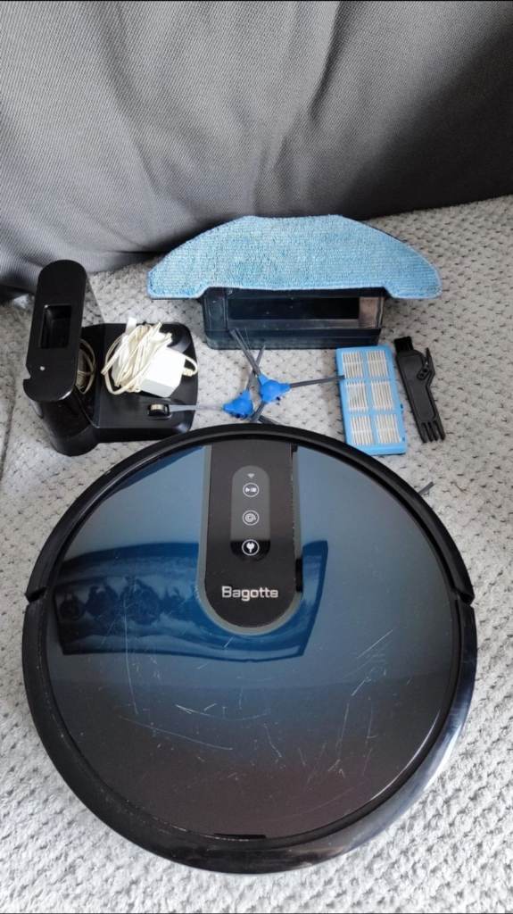 Bagotte Robot Vacuum Cleaner with Accessories – Good Condition