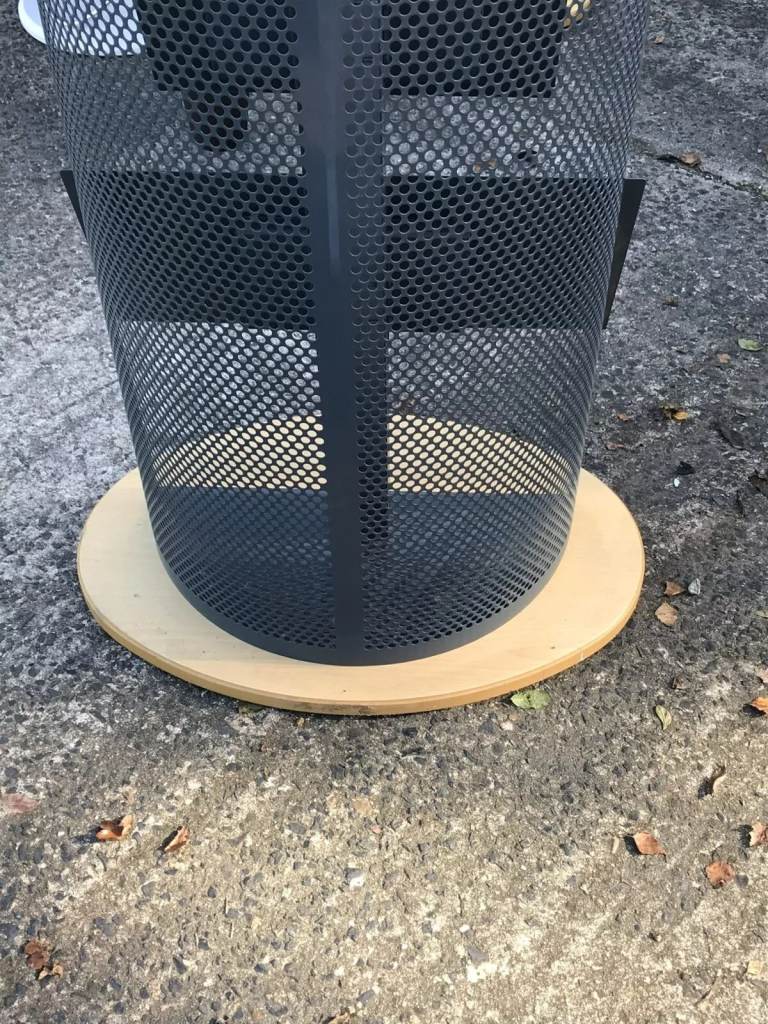 Custom Brochure/POS Automotive Showroom Display Stand