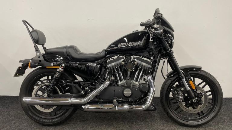 HARLEY DAVIDSON XL1200 CX ROADSTER**MOT OCTOBER 2026- VANCE HINES - FLY SCREEN* 