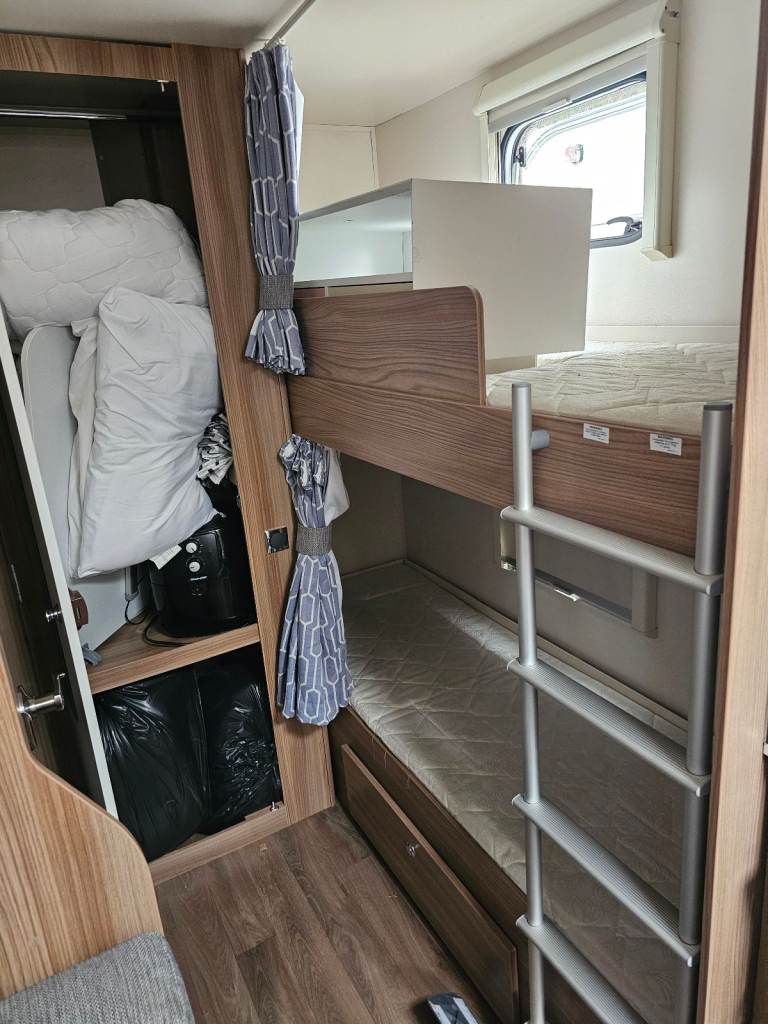 SWIFT Sprite Major 6 TD 6 Berth End Bedroom 2018 in very good condition. 