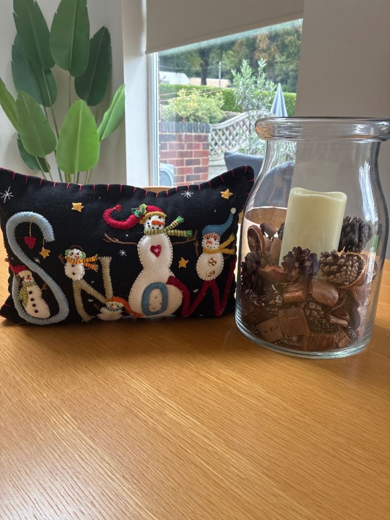 Christmas 'SNOW' Cushion with Snowmen Design