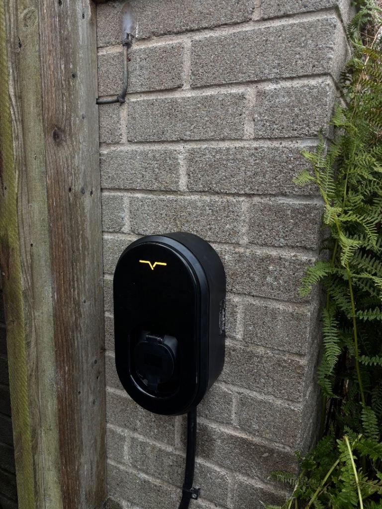 ⚡ Electrician Glasgow | All Electrical Work | Free Quotes | M² Electrical