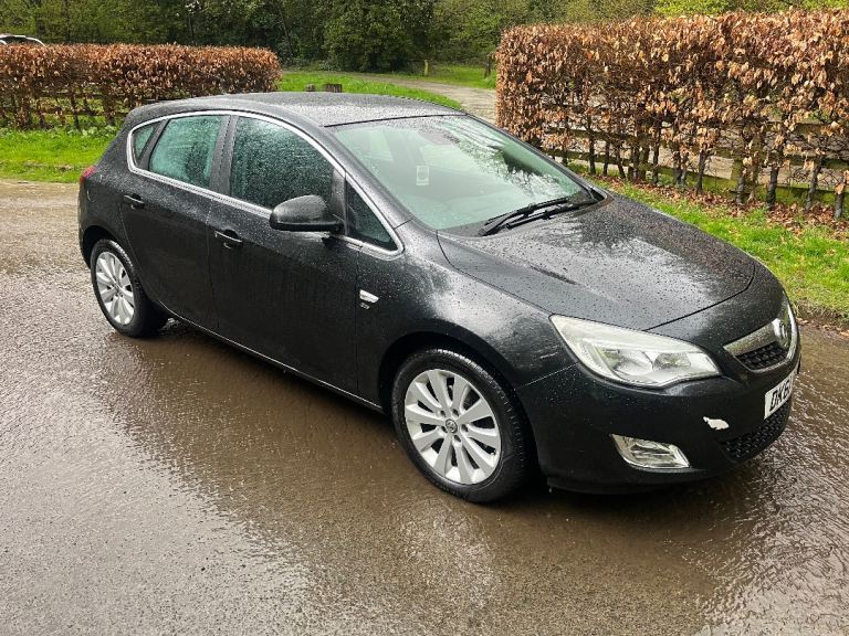 Vauxhall, ASTRA, Hatchback, 2011, Manual, 1956 (cc), 5 doors