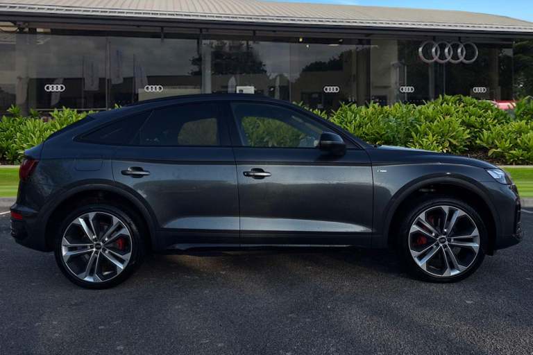 2022 Audi Q5 Edition 1 40 TDI quattro 204 PS S tronic SUV DIESEL Automatic