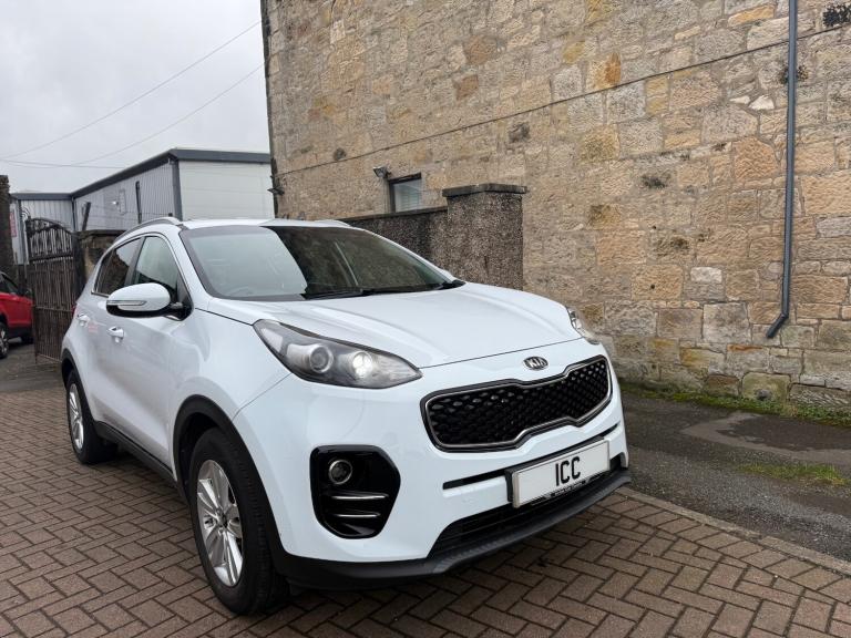 2018 KIA SPORTAGE 2 5DR WHITE SATNAV REVERSE CAM BODYKIT BLUETOOTH 1 YEARS MOT