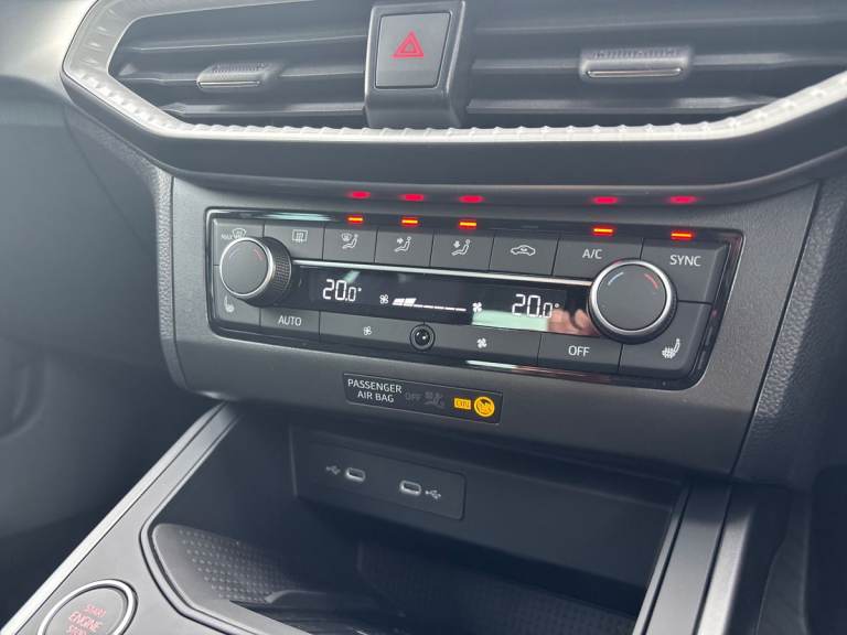 2025 SEAT Arona 1.0 TSI 115 FR Black Edition 5dr Hatchback PETROL Manual