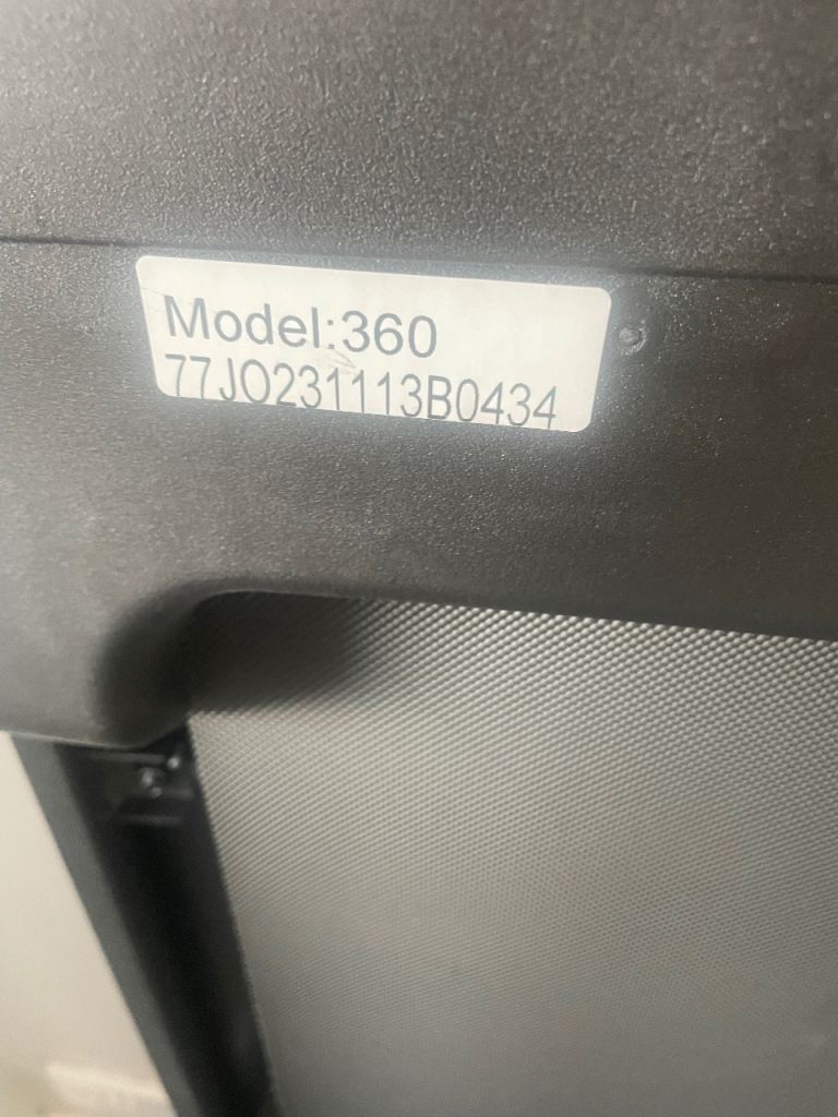 Alivio under desk treadmill used twice 