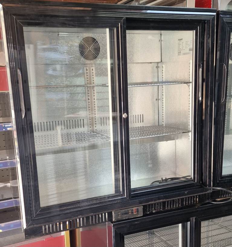 POLAR NEW GRADED COMMERCIAL UNDERCOUNTER DRINKS DISPLAY COOLER SLIDING DOORS FULLY WORKING
