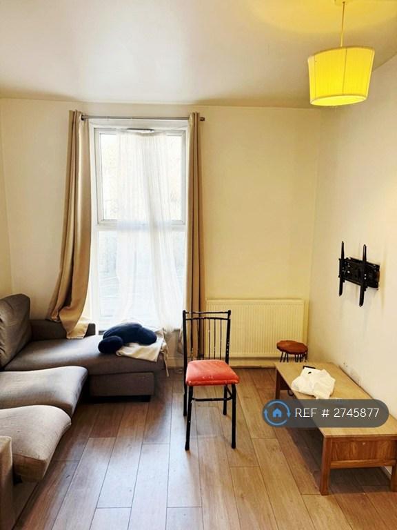 2 bedroom flat in Balls Pond Road, London, N1 (2 bed) (#2745877)