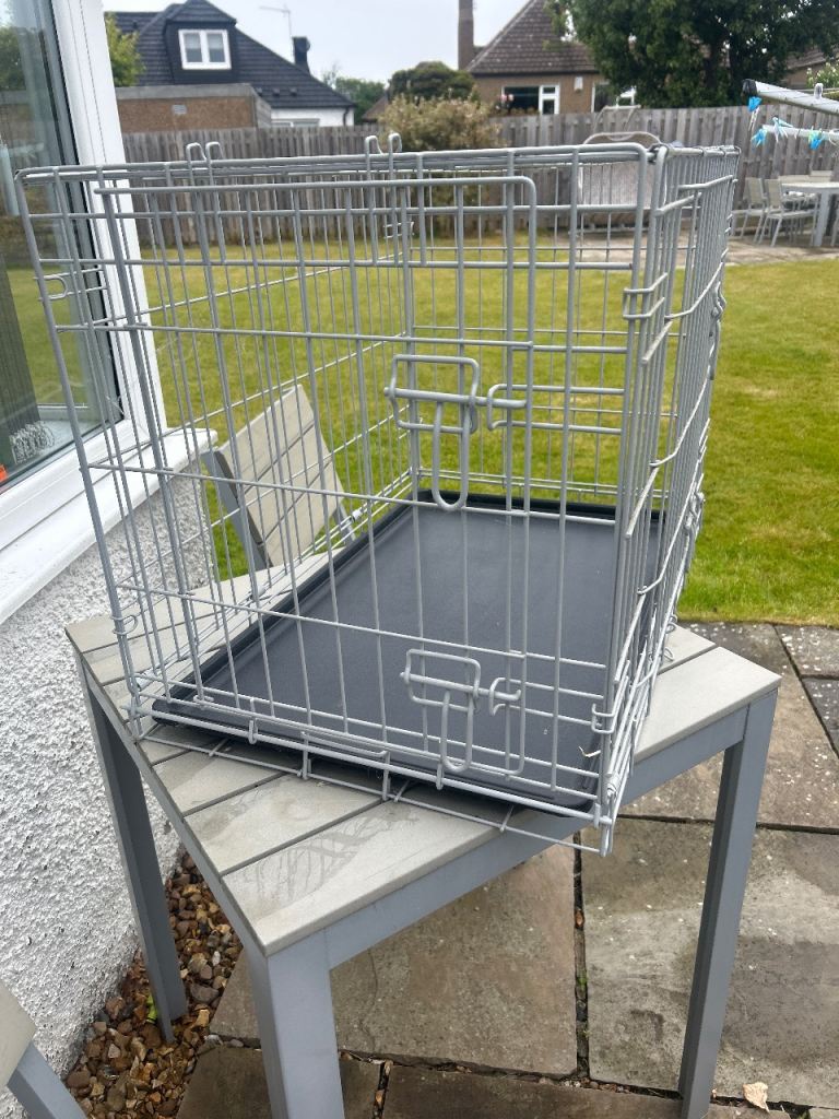 Pet crate and accessories 