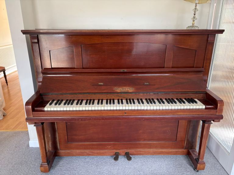 Free piano