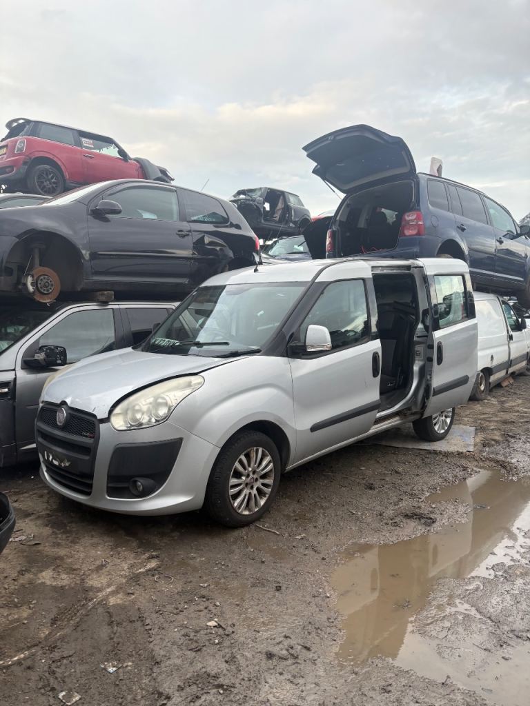 2012 Fiat Doblo 1.6 Diesel 5 Speed Manual Breaking