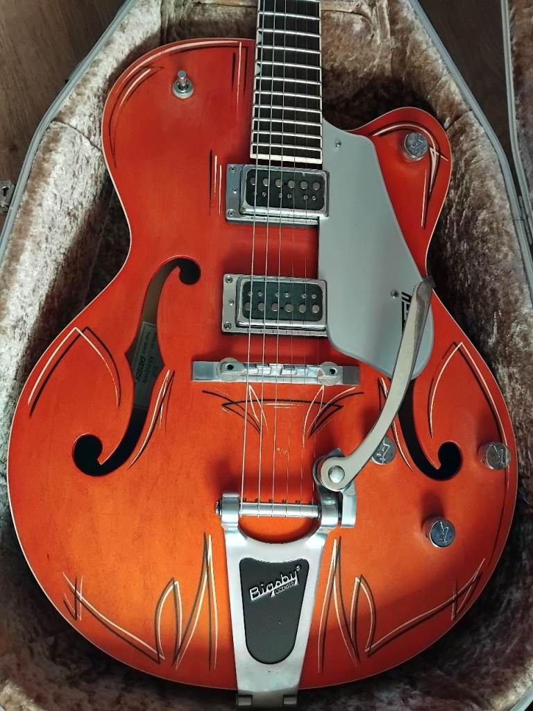 Gretsch G5120 electric guitar made in Korea  Samick 2011 pinstriped custom paint job + hard case
