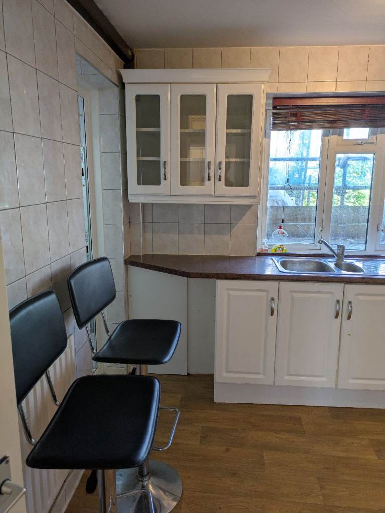 Excellent Student Flat Close to the Heart of Brighton and Universities