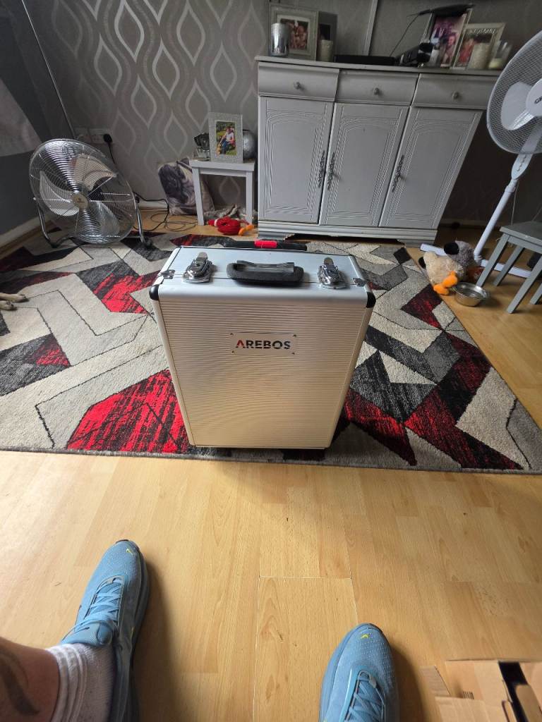 AREBOS Tool Box with 1200 Parts – As Good As New