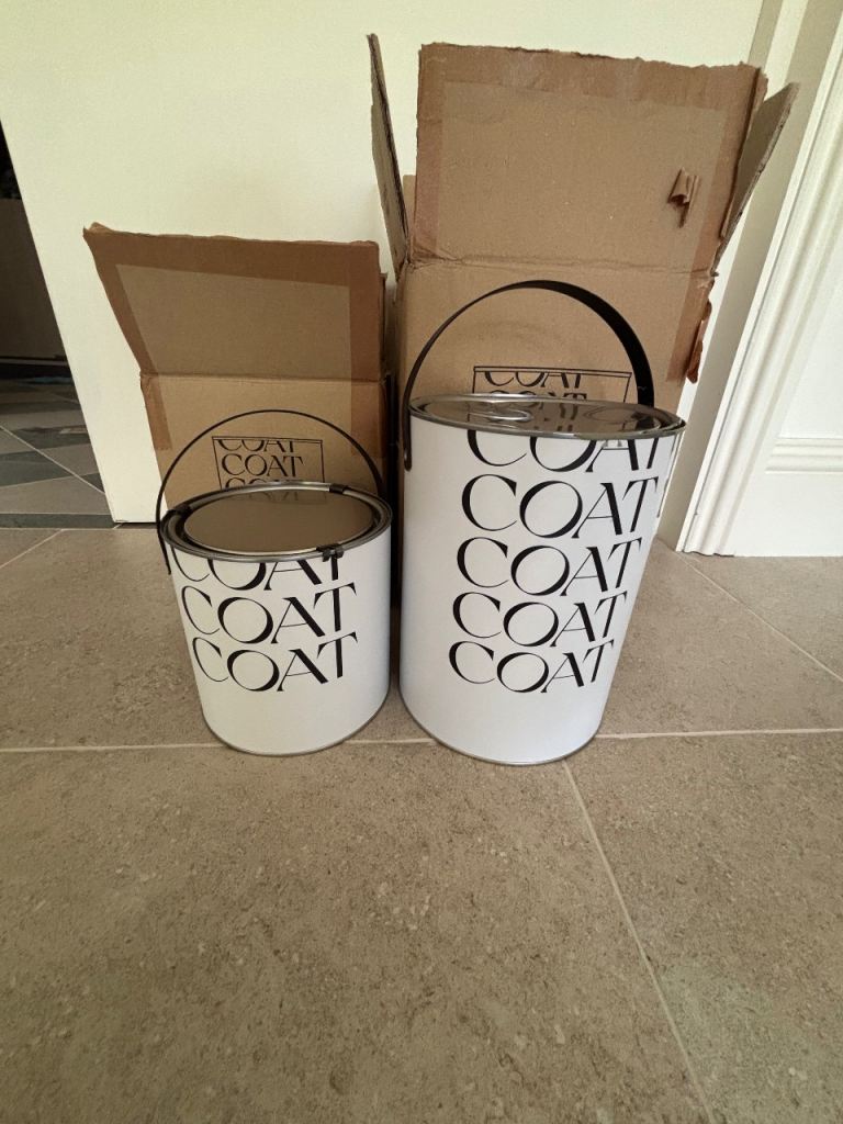 5l tin COAT Jojo’s Green (Flat Matt) & 2.5l tin COAT (eggshell)