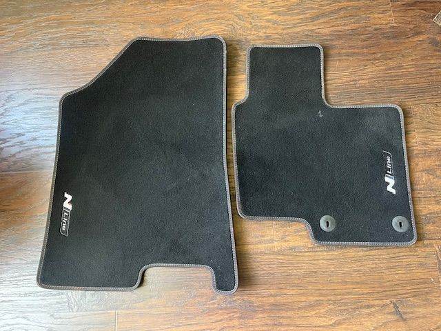 Hyundai Tucson carpet mats