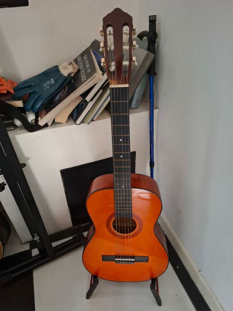 Hi spot 3/4 size acoustic guitar 
