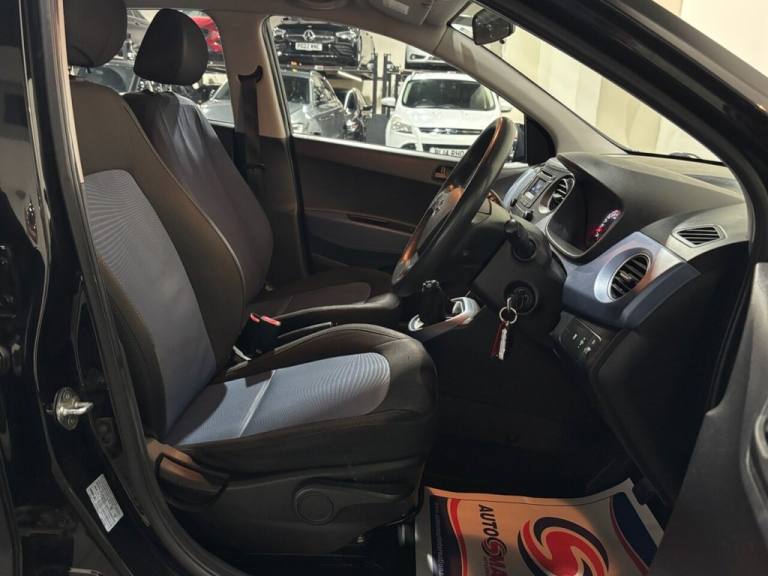 2014 Hyundai i10 1.0 SE 5dr HATCHBACK PETROL Manual