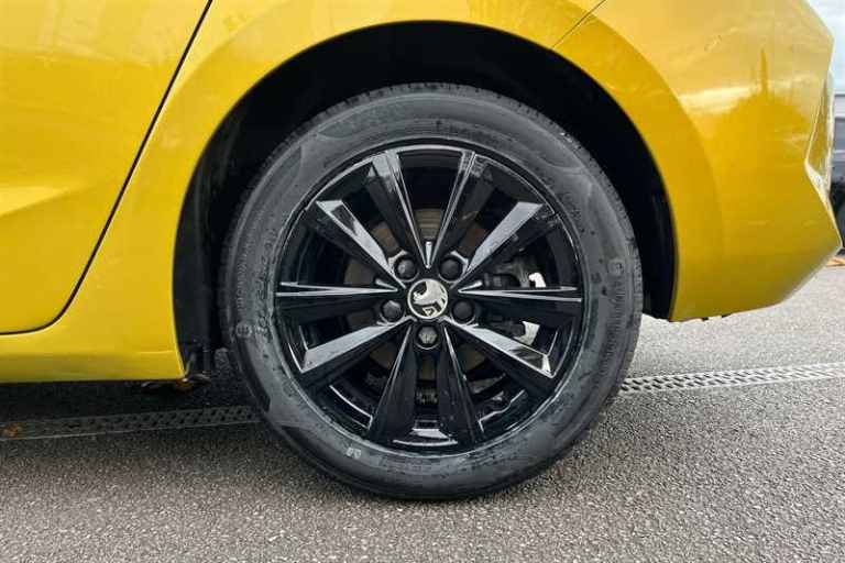 2022 Vauxhall Astra 1.2 Turbo Design Hatchback 5dr Petrol Manual Euro 6 (s/s) (130 ps) Hatchback ...