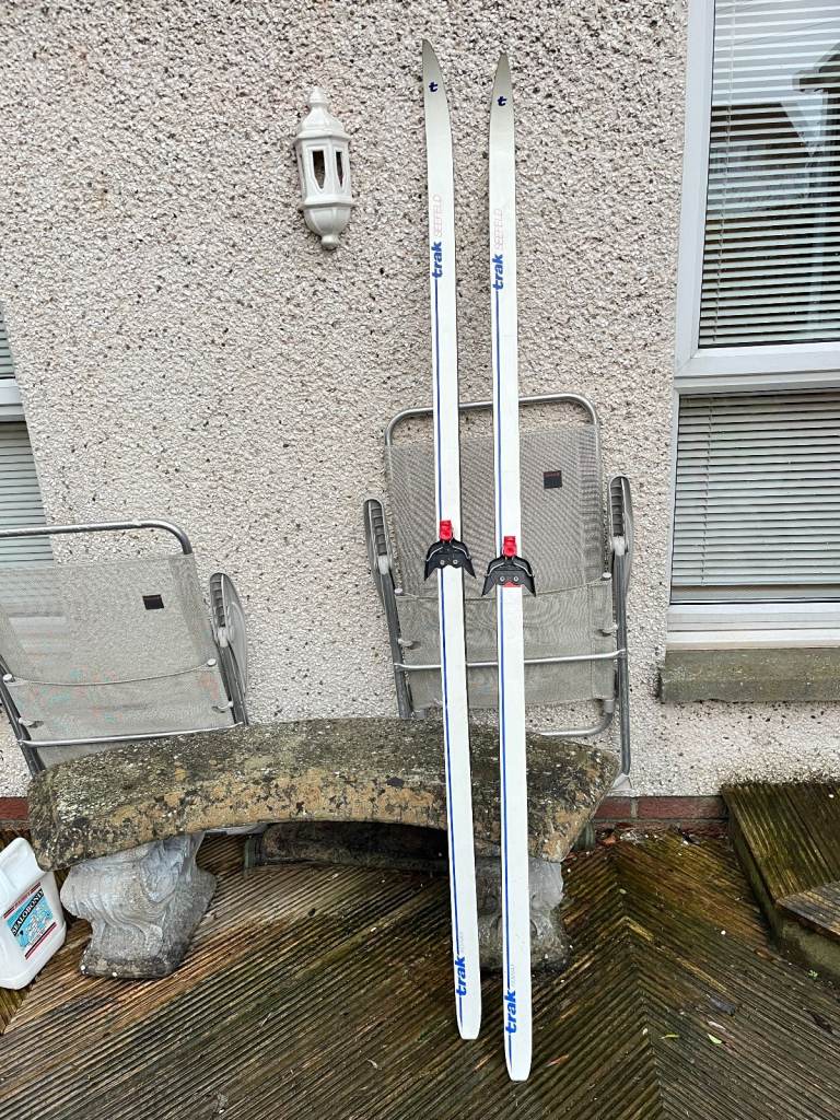 image for Vintage TRAK  cross country  Skis approx 200cm